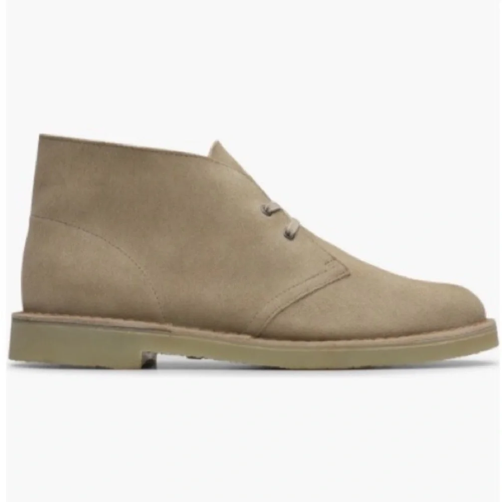 Clark’s Men's Tan Suede Desert Boots Size 7.5